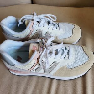 New Balance 574 sneakers